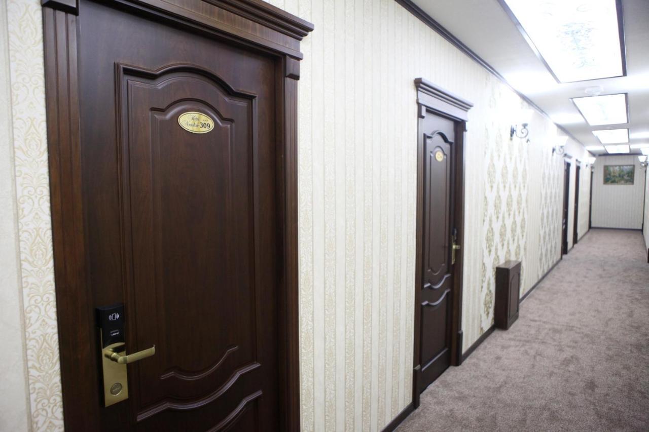 Hotel Naxshab カルシ エクステリア 写真