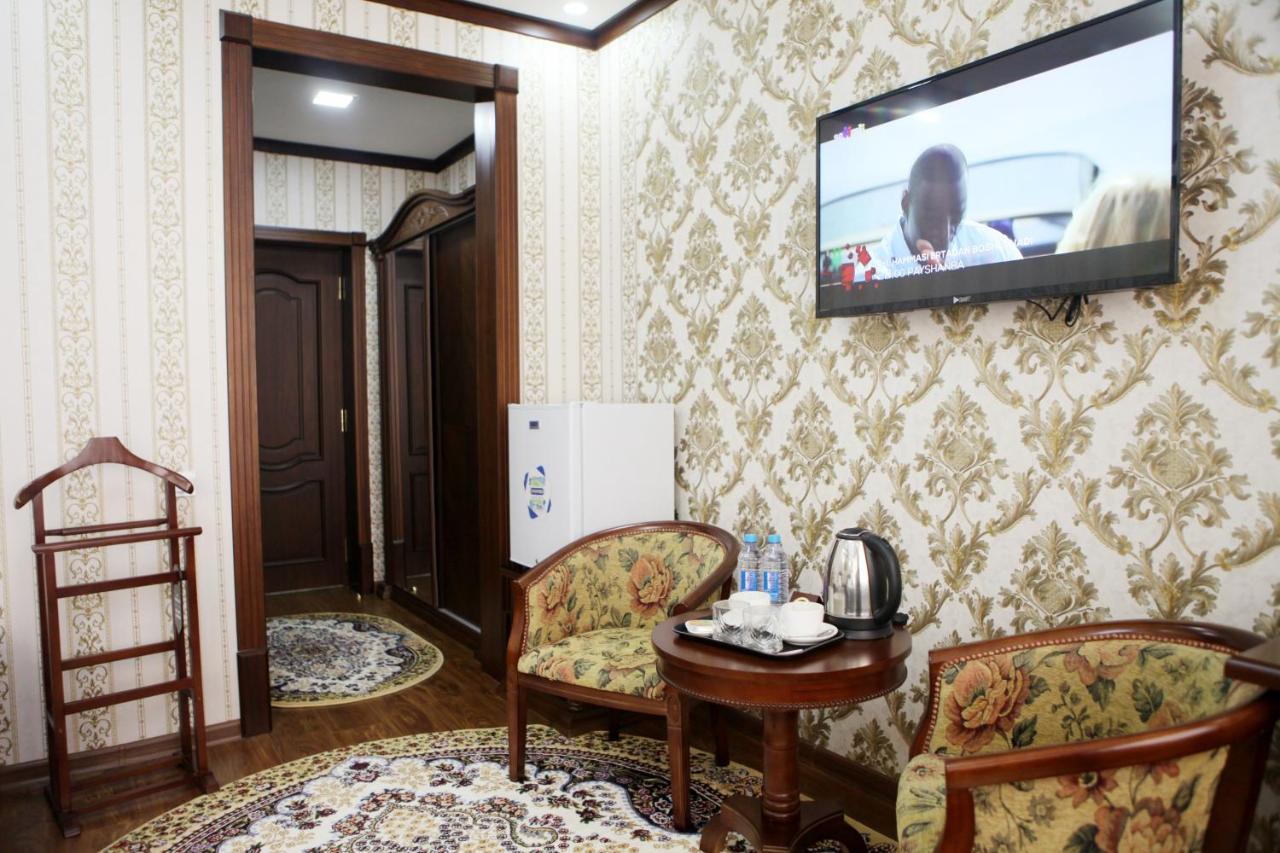 Hotel Naxshab カルシ エクステリア 写真